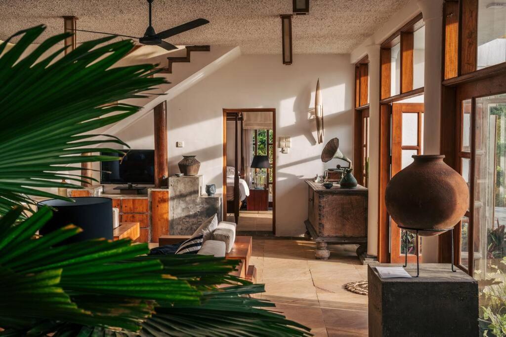 ווליגאמה Santi Beach House With Pool & Beach מראה חיצוני תמונה