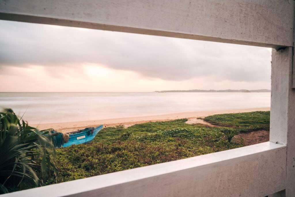 ווליגאמה Santi Beach House With Pool & Beach מראה חיצוני תמונה